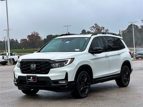 Used 2022 Honda Passport Elite image 4
