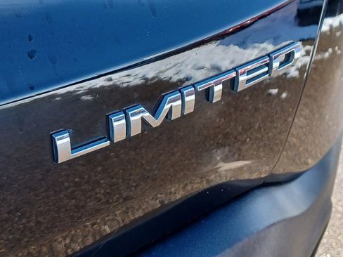 Used 2016 Jeep Renegade Limited AWD/4WD image 7