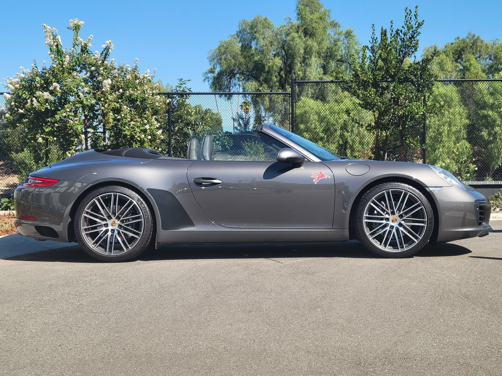 Certified 2018 Porsche 911 Carrera RWD image 8