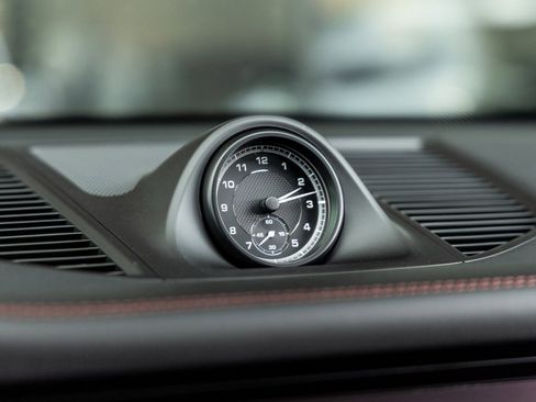 Certified 2025 Porsche Macan image 26