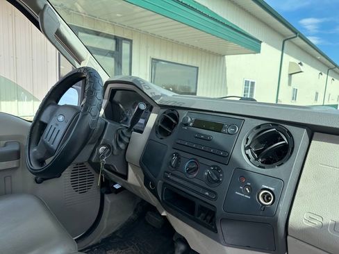 Used 2008 Ford F250 XL image 29