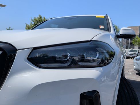 Used 2024 BMW X3 xDrive30i w/ Premium Package AWD/4WD image 3