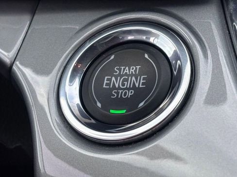 Used 2025 Chevrolet Trax LT image 24