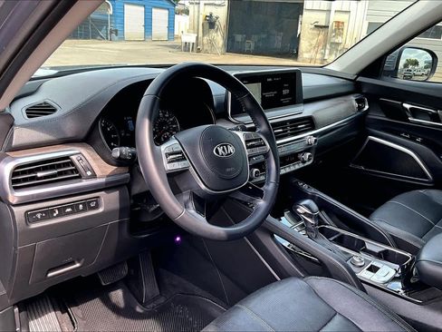 Used 2021 Kia Telluride EX w/ EX Premium Package FWD image 18