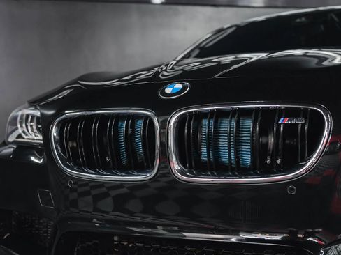 Used 2014 BMW M5 Sedan 4D image 3