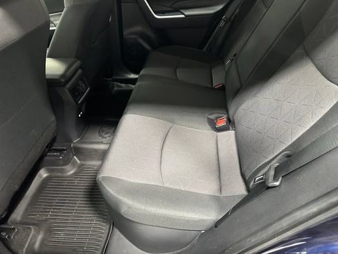 Used 2025 Toyota RAV4 XLE AWD/4WD image 44