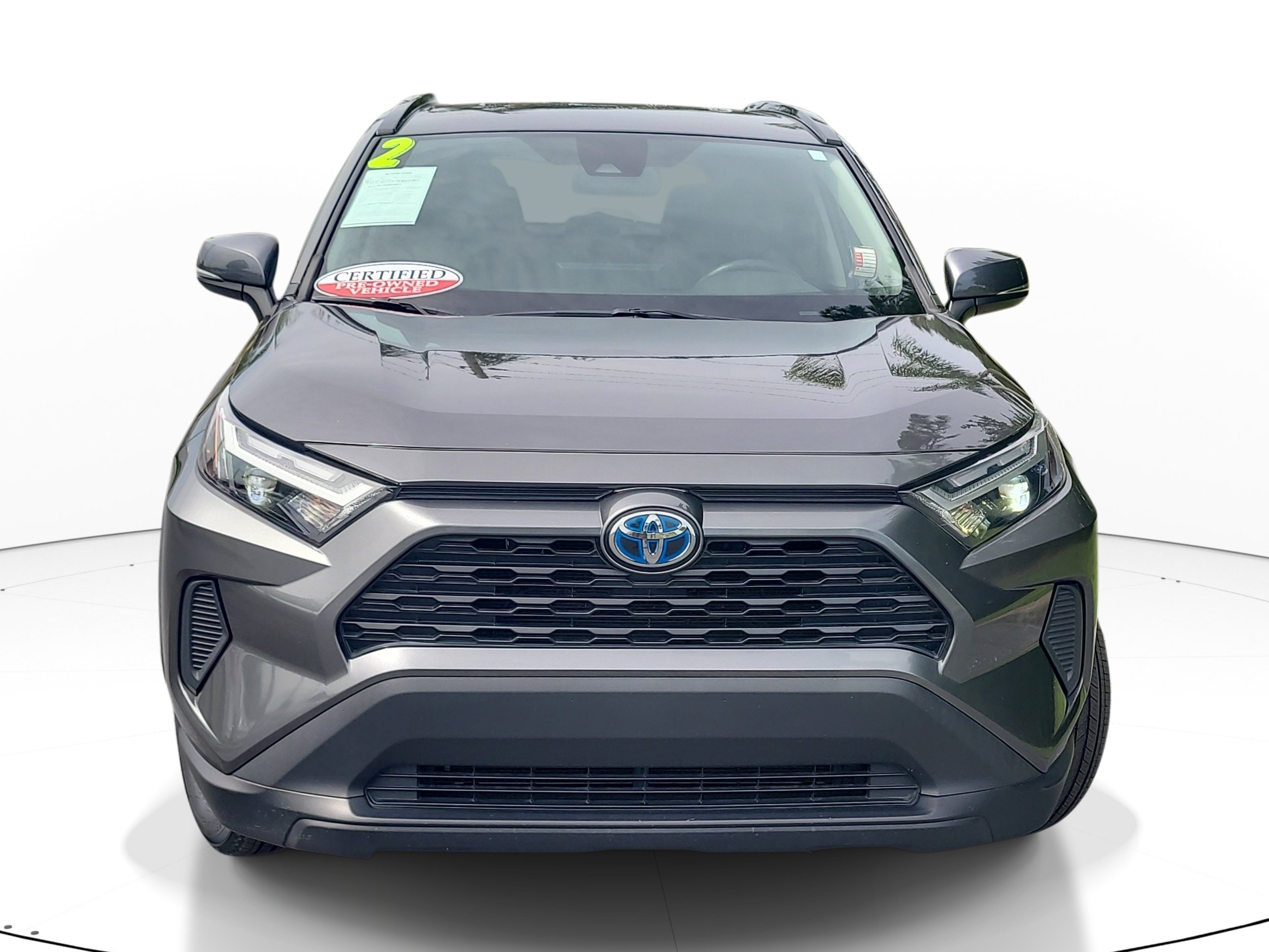 Used 2022 Toyota RAV4 XLE AWD/4WD image 2