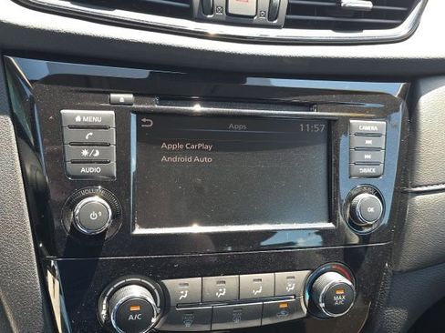 Used 2020 Nissan Rogue S AWD/4WD image 17
