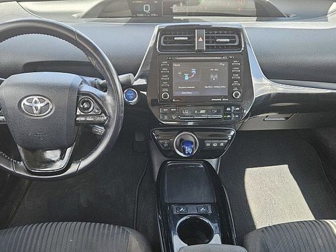 Used 2021 Toyota Prius Prime LE w/ Carpet Mat Package (TMS) image 9
