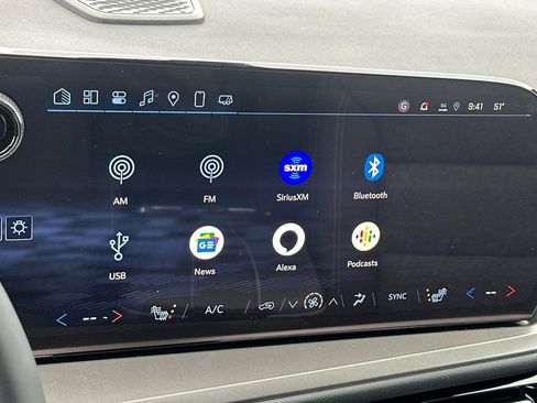 New 2025 Chevrolet Traverse LT w/ Enhanced Driving Package image 22