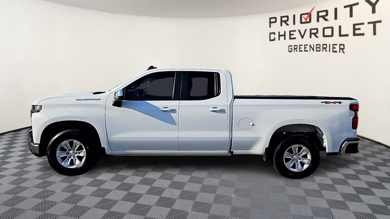 Certified 2019 Chevrolet Silverado 1500 LT w/ Convenience Package AWD/4WD image 5