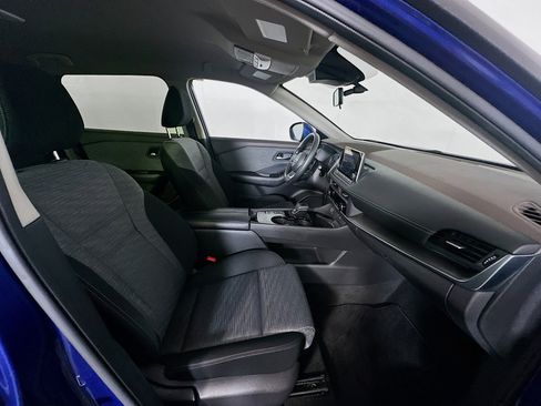 Used 2023 Nissan Rogue SV FWD image 31