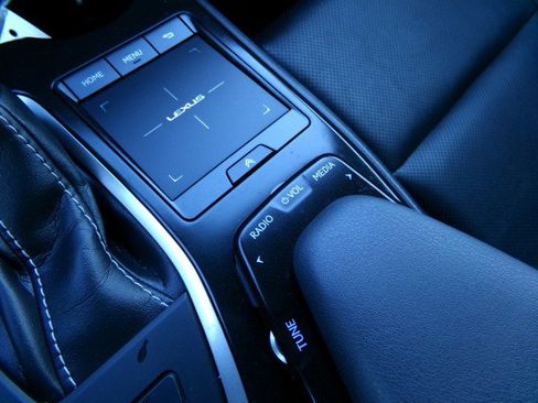 Used 2021 Lexus UX 250h w/ Premium Package image 23