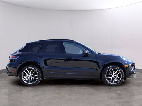 Used 2026 Porsche Macan AWD/4WD image 9