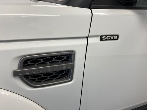 Used 2016 Land Rover LR4 HSE AWD/4WD image 11