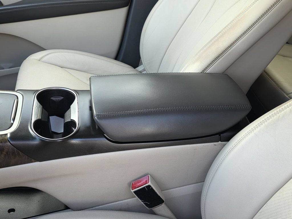 Used 2016 Lincoln MKX Reserve FWD image 9