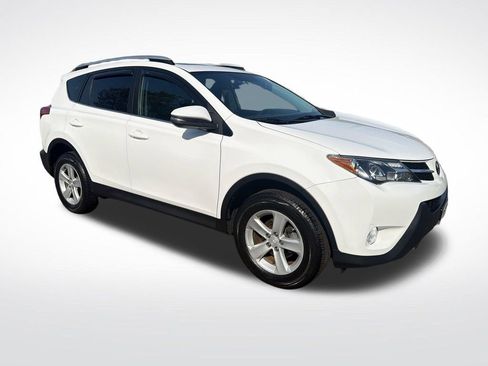 Used 2014 Toyota RAV4 XLE AWD/4WD image 8