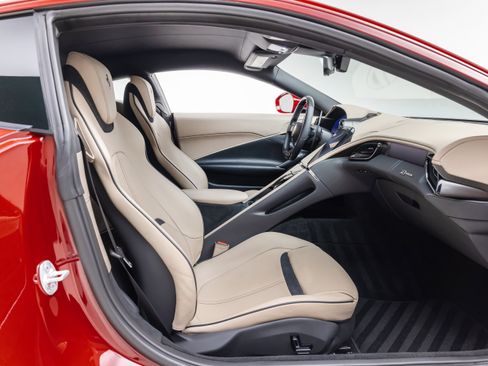 Certified 2022 Ferrari Roma RWD image 43