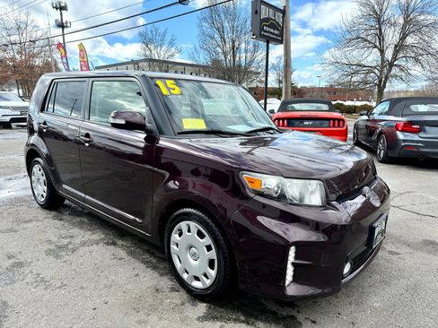 Used 2015 Scion xB image 7