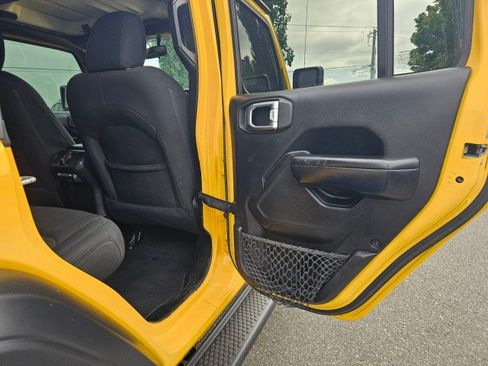 Used 2020 Jeep Wrangler Unlimited Sport S AWD/4WD image 15