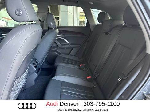 Used 2025 Audi Q5 Premium w/ Convenience Package AWD/4WD image 11