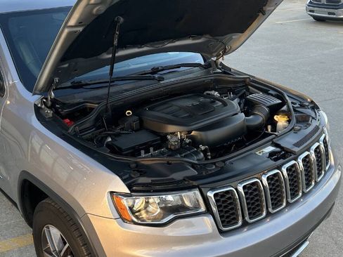 Used 2019 Jeep Grand Cherokee Limited image 43