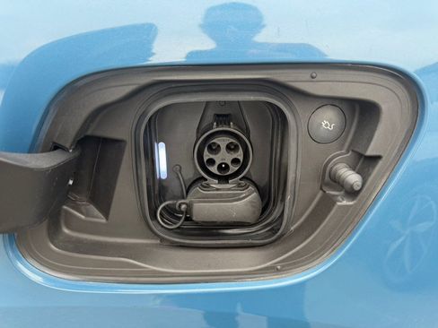 Used 2023 Volvo C40 P8 Recharge Plus w/ Protection Package Premier AWD/4WD image 45