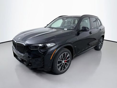 New 2026 BMW X5 xDrive40i w/ M Sport Package AWD/4WD image 3