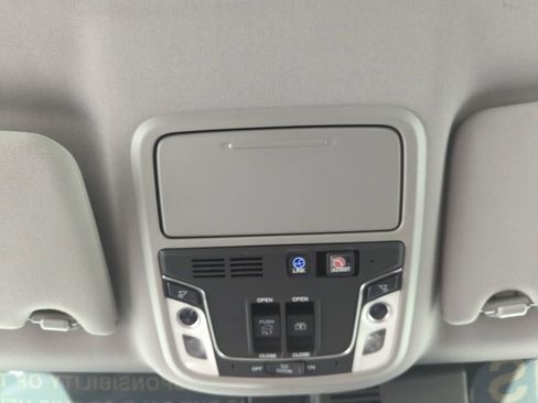 Used 2021 Honda Pilot Elite image 29