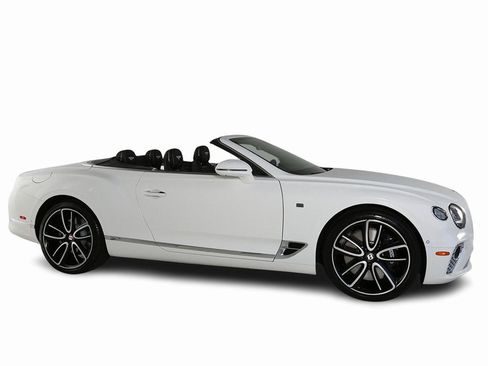 Used 2020 Bentley Continental GT V8 image 14