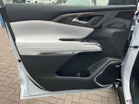 New 2026 Chevrolet Traverse High Country w/ LPO, Floor Liner Package FWD image 16