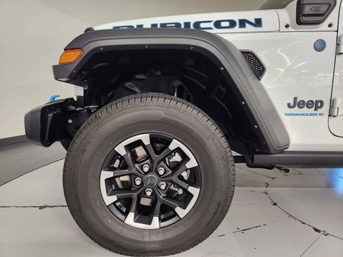 Used 2024 Jeep Wrangler Unlimited Rubicon 4xe AWD/4WD image 11