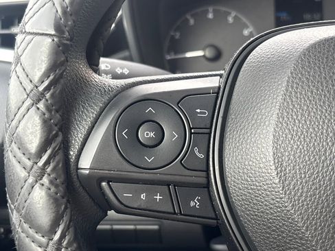 Used 2023 Toyota Corolla LE image 17