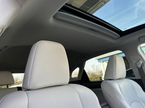 Used 2021 Lexus RX 450h AWD w/ Premium Package image 17