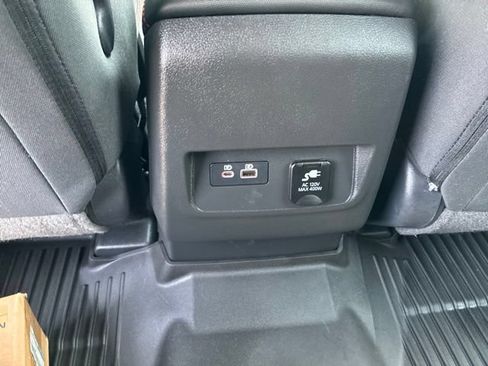 Used 2023 Nissan Frontier PRO-4X w/ Pro Convenience Package AWD/4WD image 26