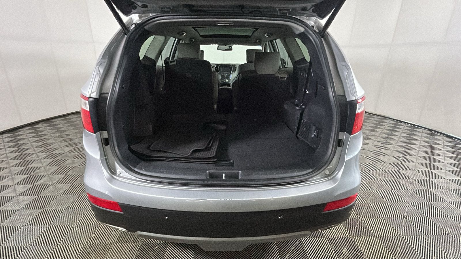 Used 2014 Hyundai Santa Fe Limited FWD image 32