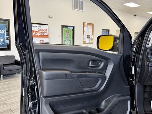 Used 2021 Nissan Titan S w/ S Utility Package RWD image 15