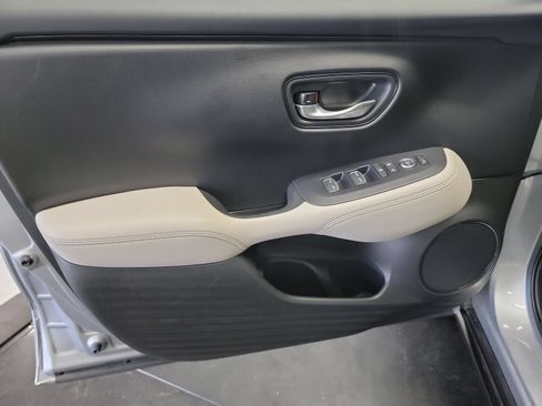 Certified 2025 Honda HR-V EX-L image 13