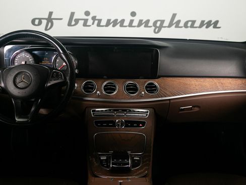 Used 2018 Mercedes-Benz E 300 E 300 RWD Sedan w/ Premium 1 Package image 6