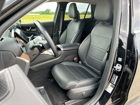 Used 2024 Mercedes-Benz GLC 300 image 15