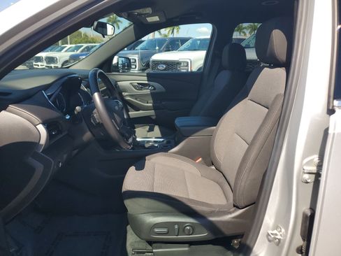 Used 2022 Chevrolet Traverse LT image 10