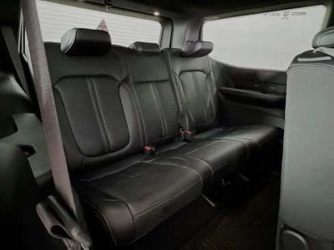 Used 2024 Jeep Wagoneer Series III w/ Premium Group I image 29