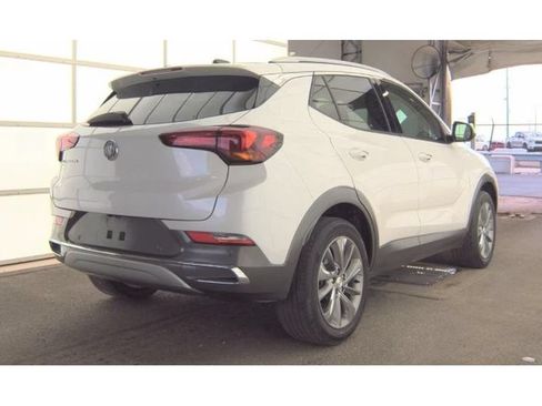 Used 2020 Buick Encore GX Essence w/ Experience Buick Package AWD/4WD image 3