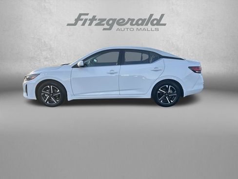 Used 2025 Nissan Sentra SV image 4