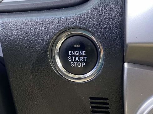 Used 2014 Toyota 4Runner Limited image 31