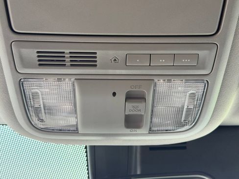 Used 2023 Honda Ridgeline Sport image 25