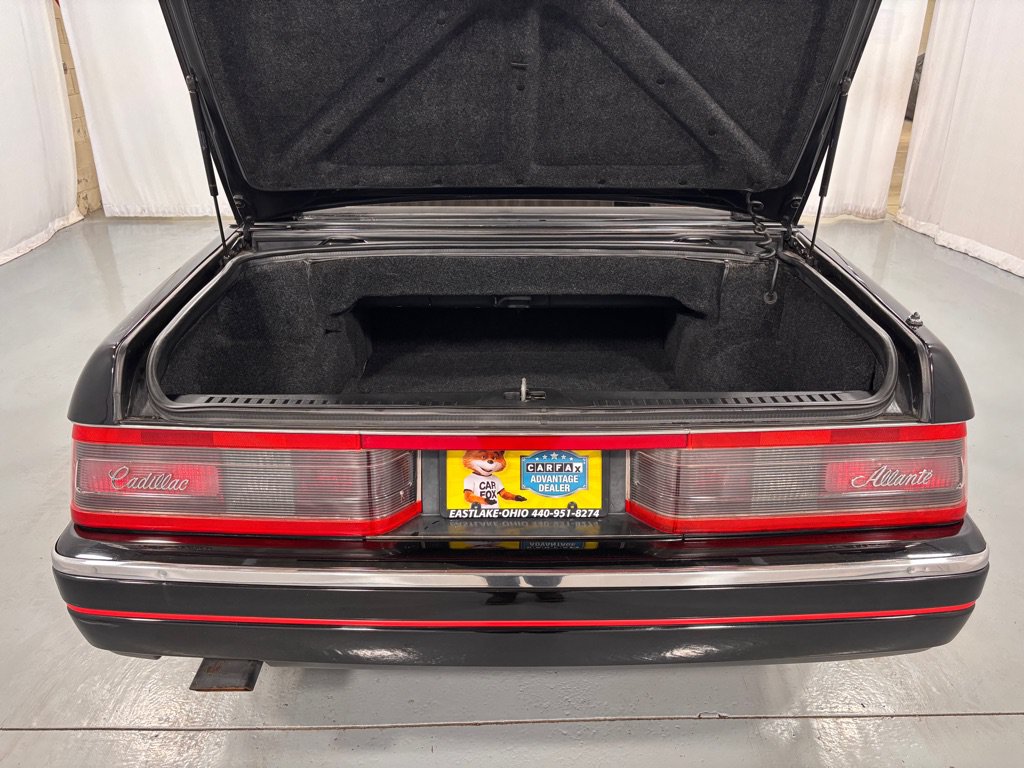 Used 1992 Cadillac Allante FWD image 21