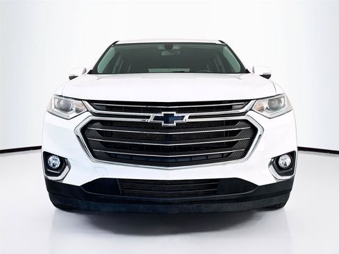 Used 2021 Chevrolet Traverse LT FWD image 11