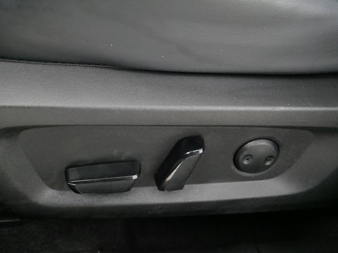 Used 2025 Mitsubishi Outlander SE image 20