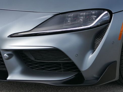 Used 2020 Toyota Supra Premium w/ Driver Assist Package image 8